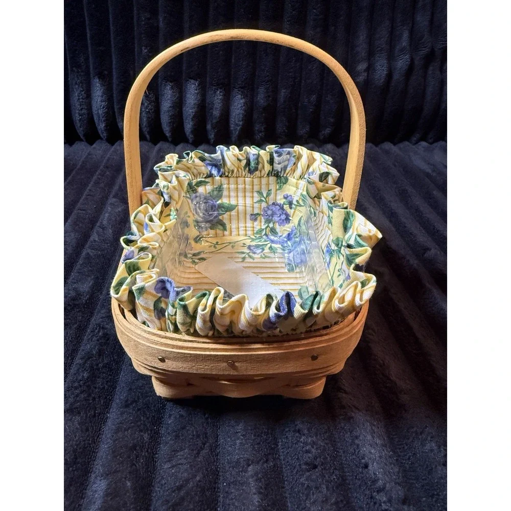LONGABERGER 1996 AMERICAN CANCER SOCIETY BASKET WITH PROTECTOR AND FABRIC LINER